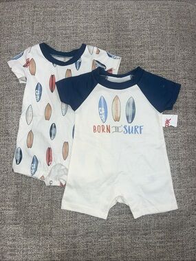 chick pea White and Navy 'Born to Surf' Baby One-Piece Set